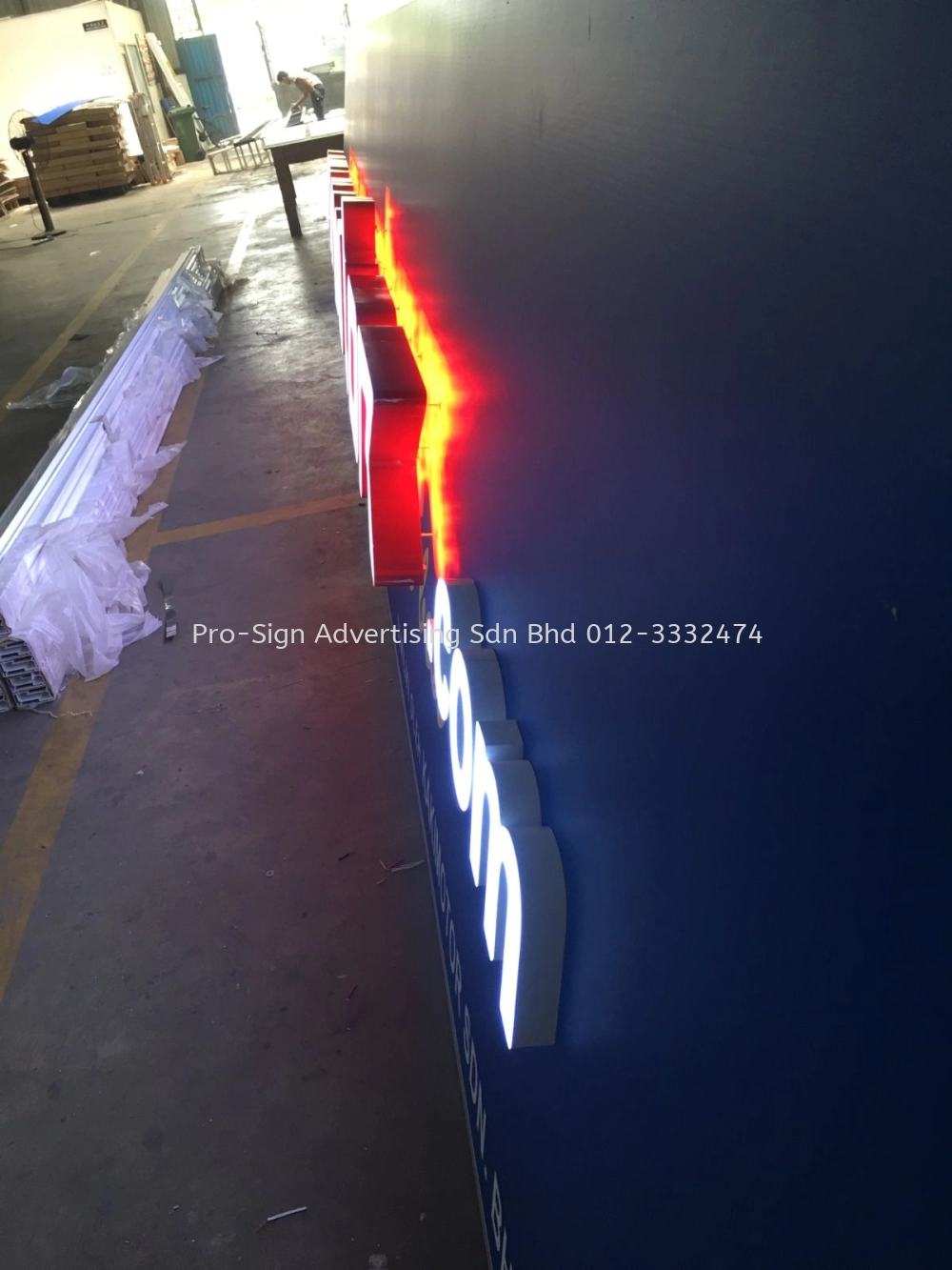 FRONT BACKLIT SIGNBOARD (KAKIMOTOR, 2019)