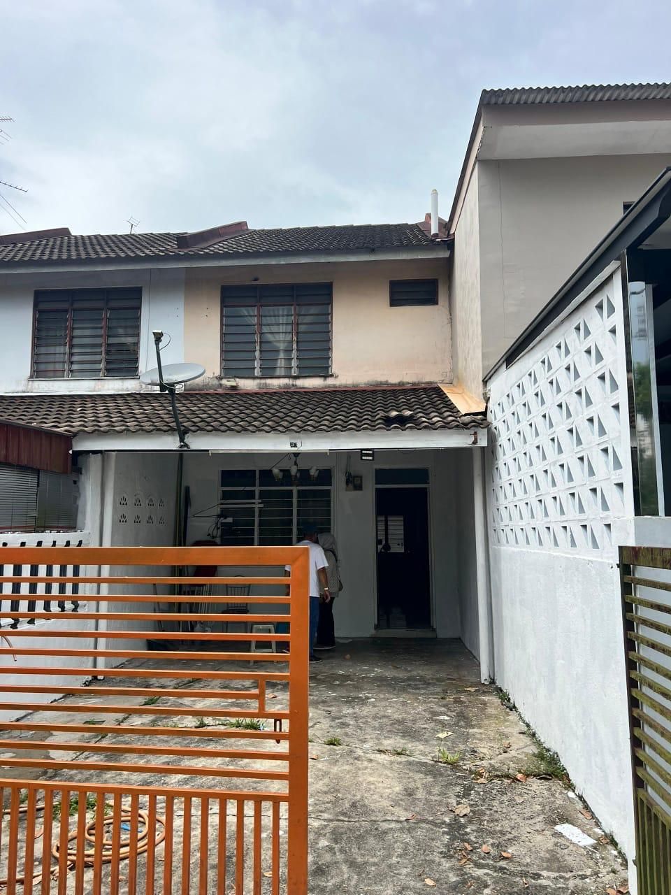 [FOR SALES] Taman Perling Double Storey Medium Cost House 3bed Renovated Johor Bahru