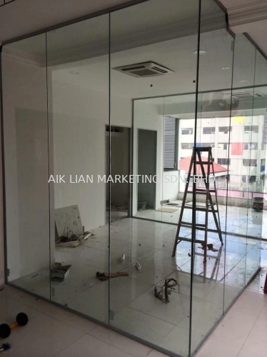 COMMERCIAL INDOOR TEMPERED GLASS & DOOR MAKER AT BANGI, NILAI, KAJANG, IJOK, RAWANG