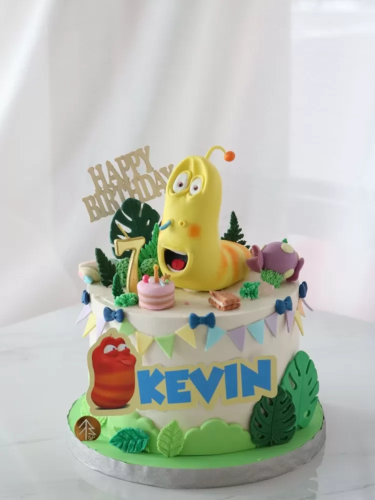 Larvae Cake