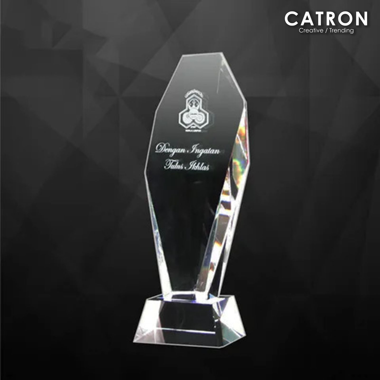 9041 - CRYSTAL TROPHY
