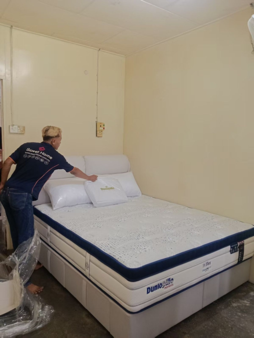 Queen Storage Bed Malaysia – Divan Bed with Drawer & Dunlopillo Mattress | Bedroom Furniture Supplier KL, Penang
