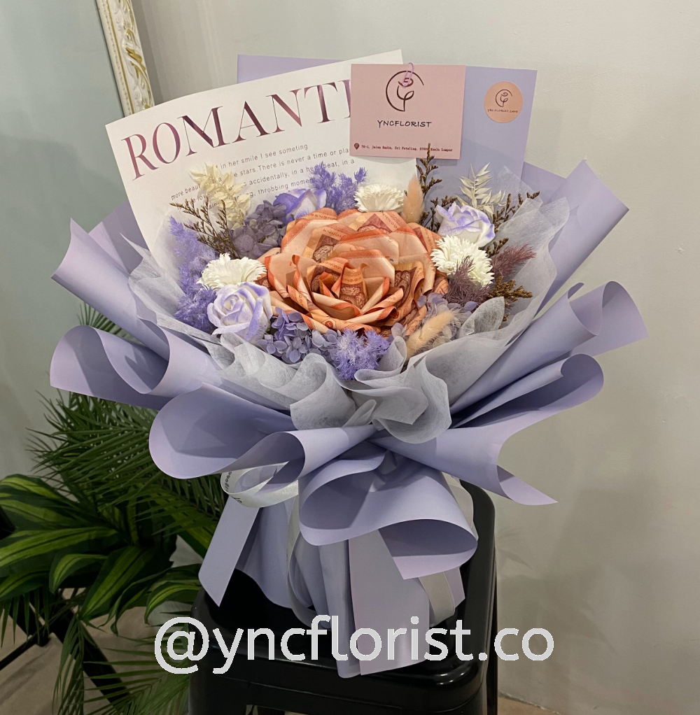 RM150 Soap & Preserved Flowers Money Bouquet (15pcs)