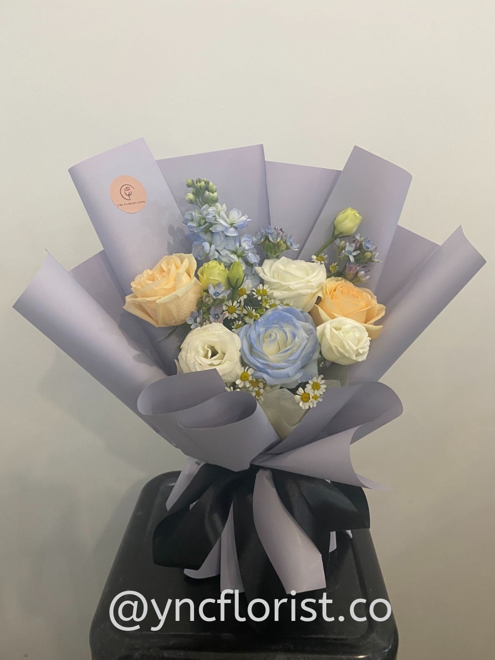 Fresh Mix Flowers Champagne Blue Theme (S)
