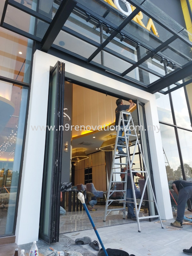 Aluminum Folding Door