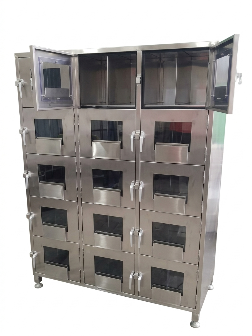 N2 Cabinet c/w 15 Doors