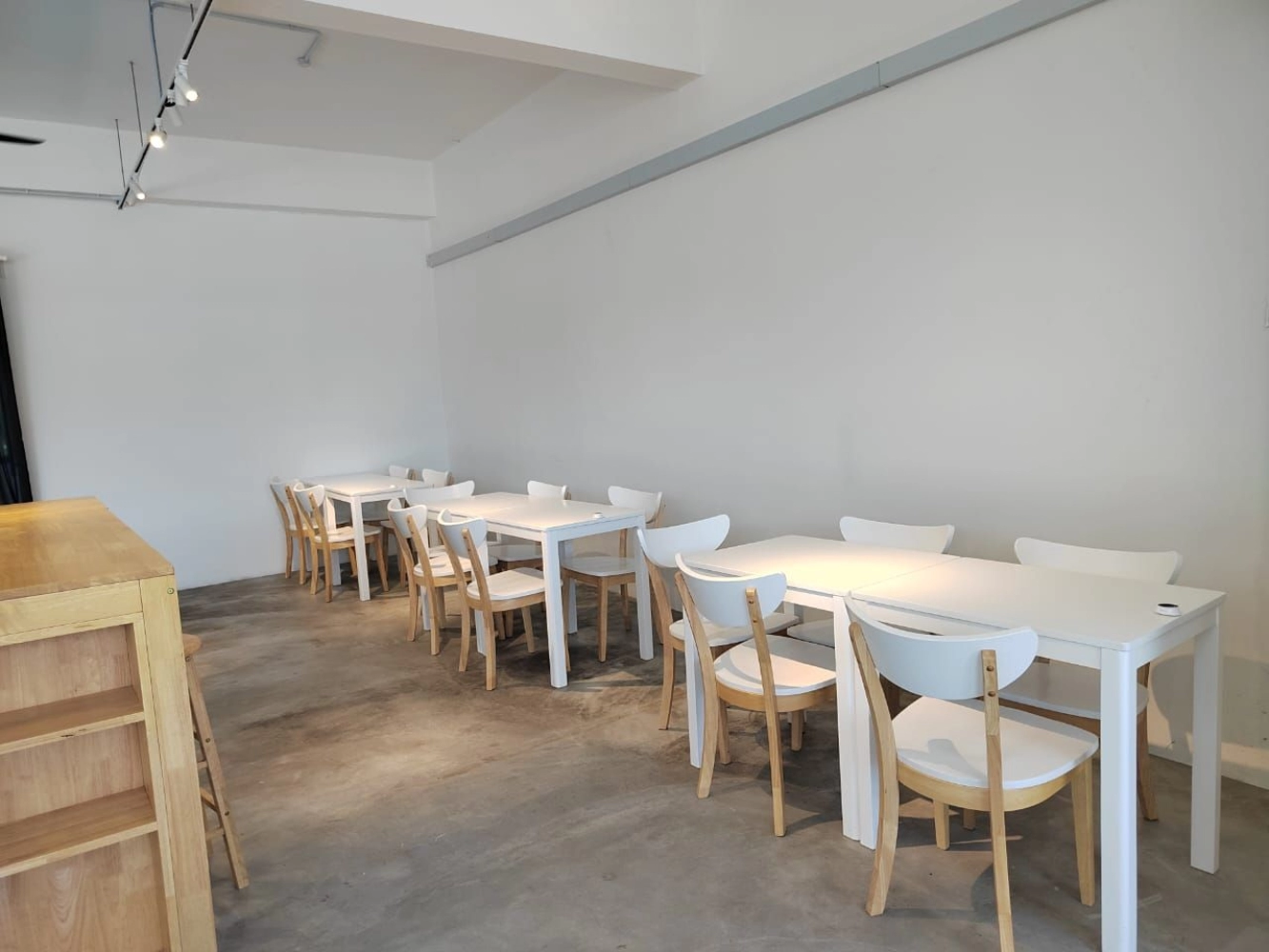 White Solid Wood Cafe Dining Table and Chair | Cafe table And Chairs Set | Solid Wood Bar Table and Stool | Cafe Furniture | KL | Puchong | Kepala Batas | Cheras | Ampang | Muar