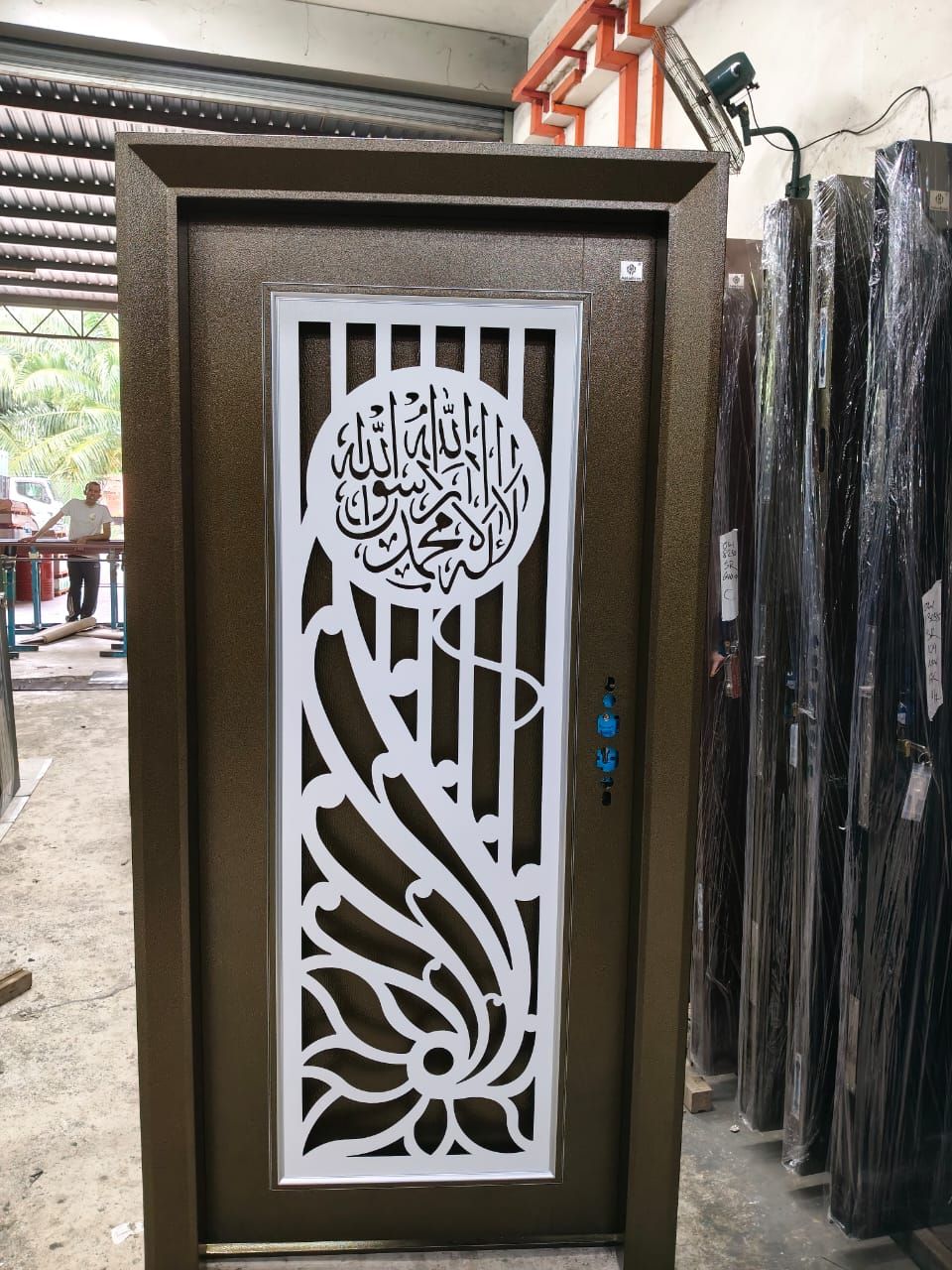 SAFETY DOOR 3X7 GREEN LC601-1 JAWI B RH[OPEN IN]