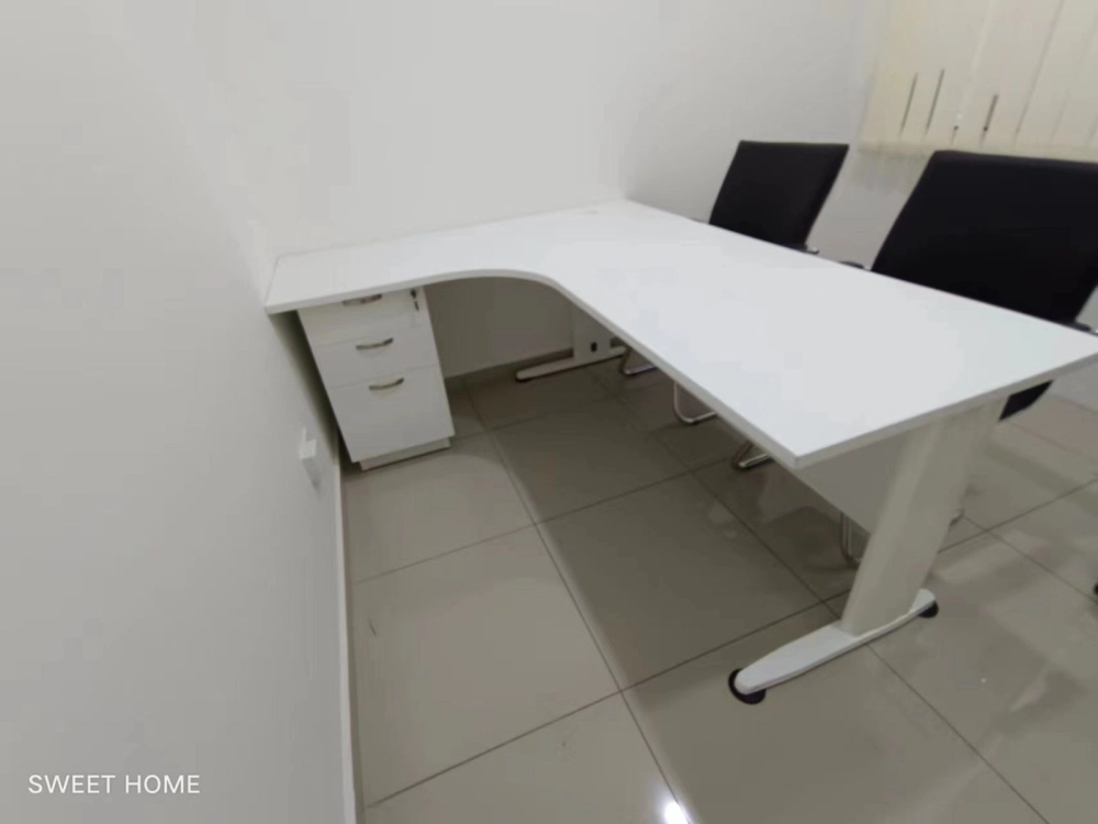 L Shape Manager Table White | Director Office Chair | Office Visitor Chair | Office Furniture Penang | Office Chair Penang | Pembekal Perabot Pejabat | KL | Cheras | Kedah | Kulim | Lunas | Ipoh Taiping