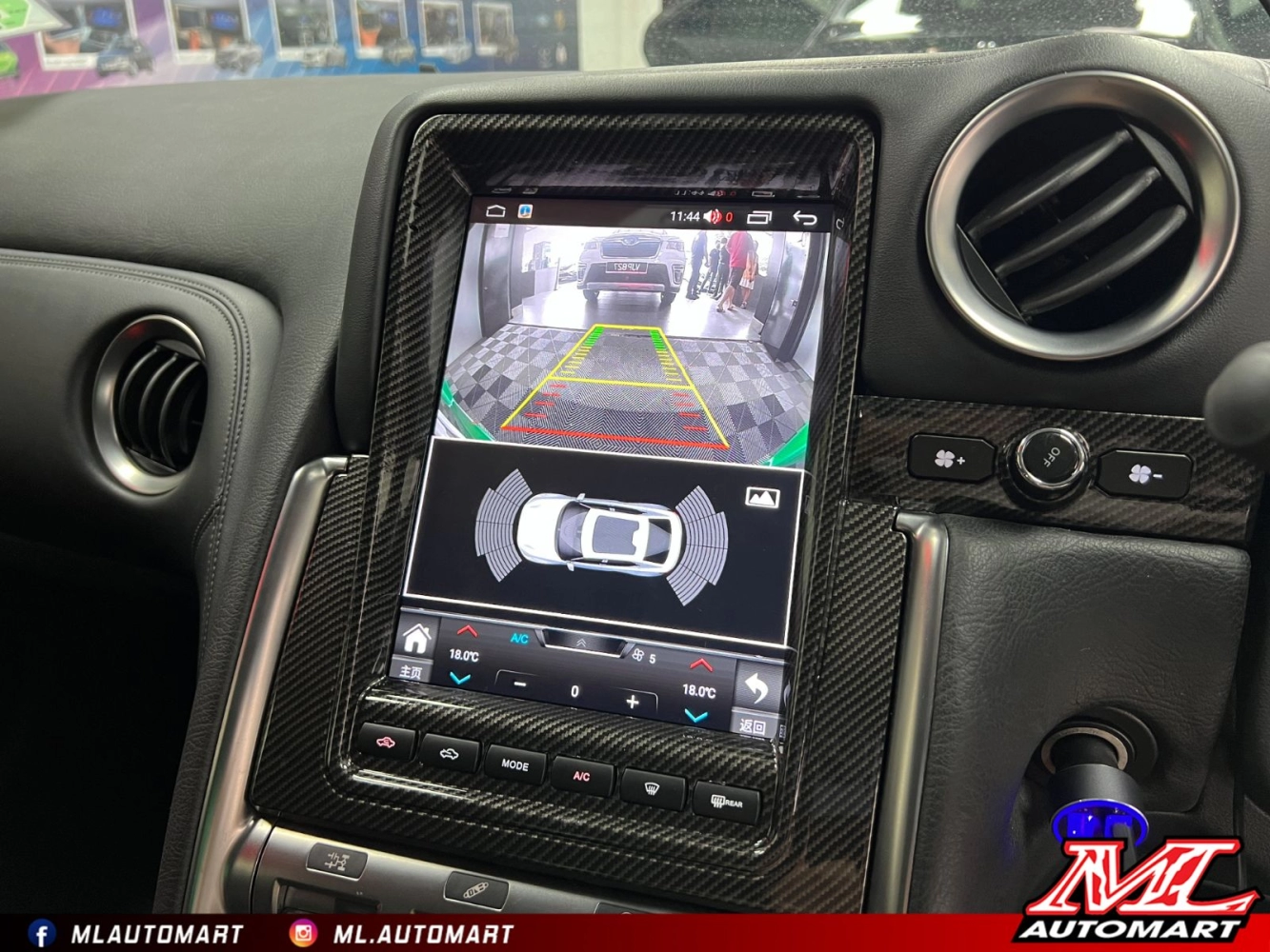 Nissan GTR R35 Big Screen Touch Screen Android Monitor