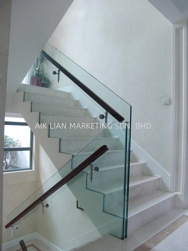 handrail tempered glass klang,setia alam,shah alam,cyberjaya,damansara,petaling jaya,bentong,dengkil,banting,jenjarom,subang,puchong