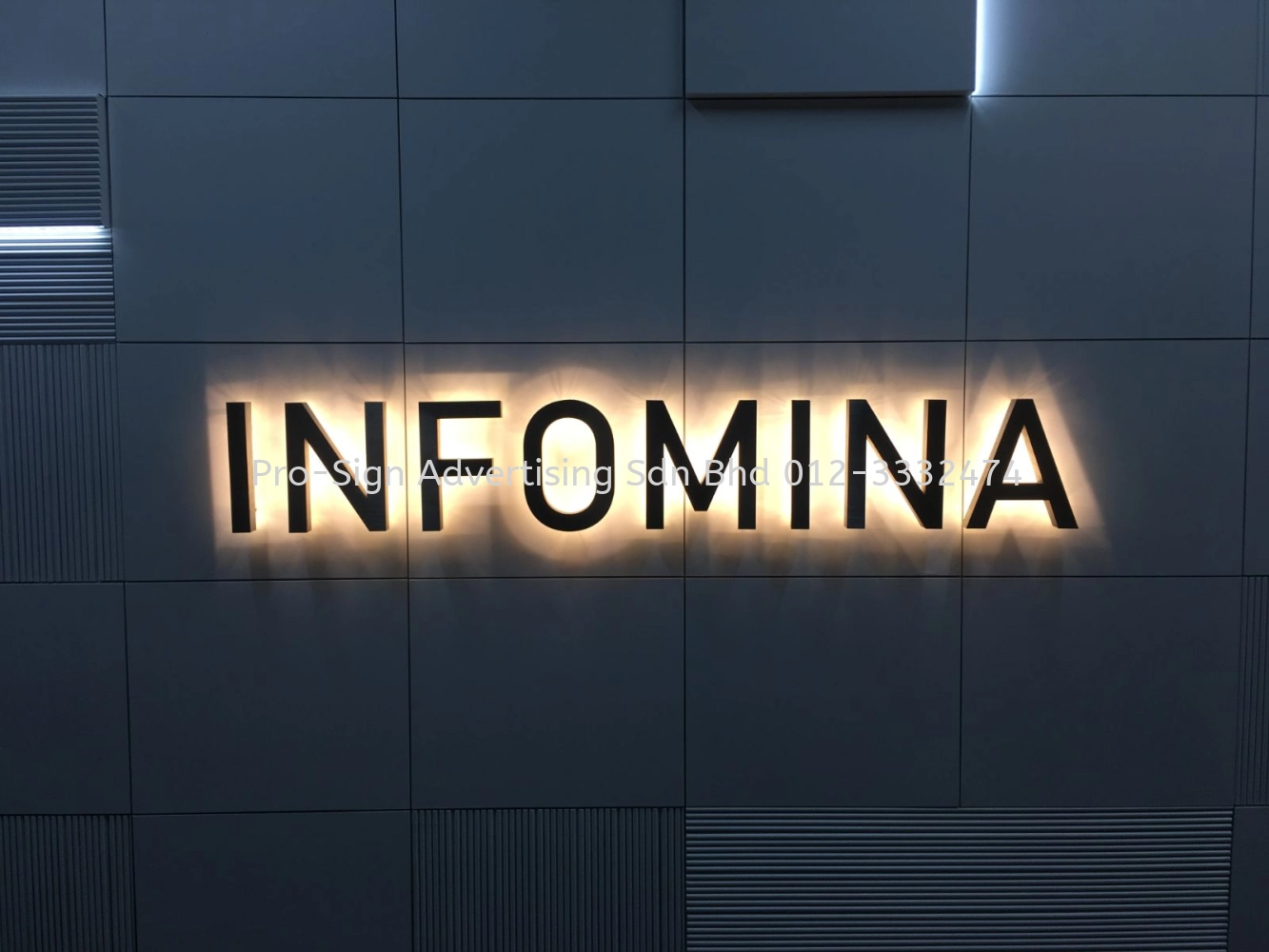 STAINLESS STEEL BOX UP LED BACKLIT (INFOMINA, KL, 2020)