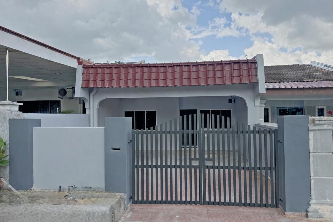 [FOR SALES] Taman Universiti Single Storey Terrace House 3bed Renovated Johor Bahru