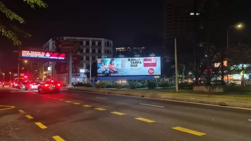 Along Jalan Ipoh Near Public Bank - Kuala Lumpur