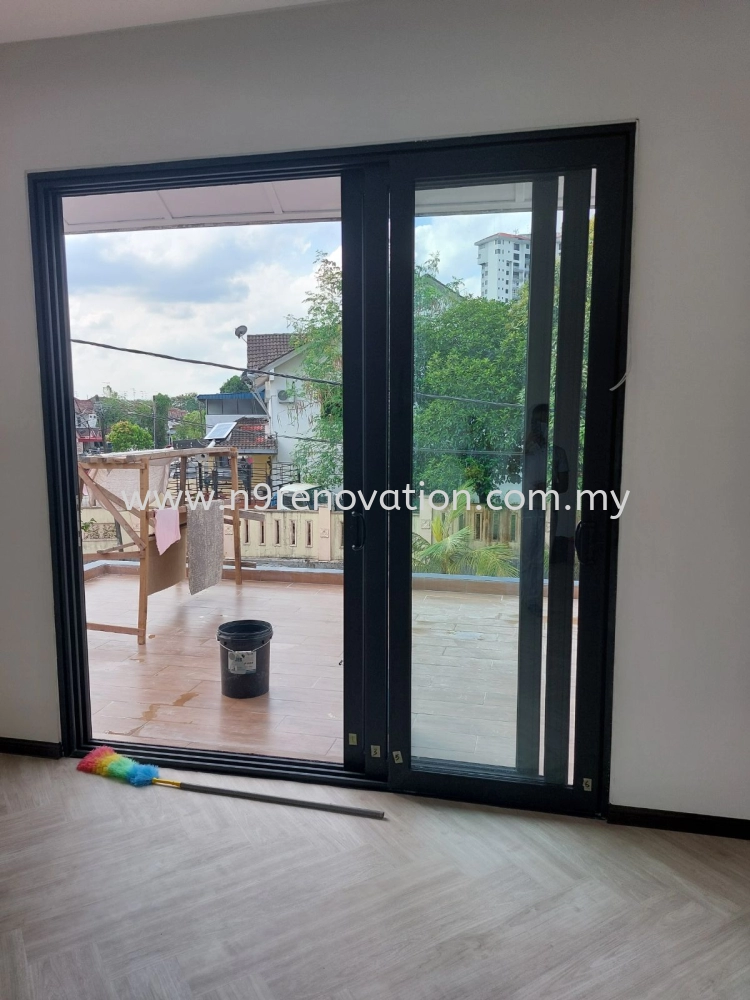 Aluminum Sliding Door