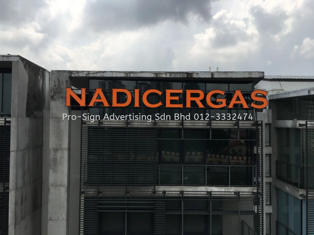 BUILDING FRONT LIT SIGNAGE (NADICERGAS BERHAD, PJ, 2019)