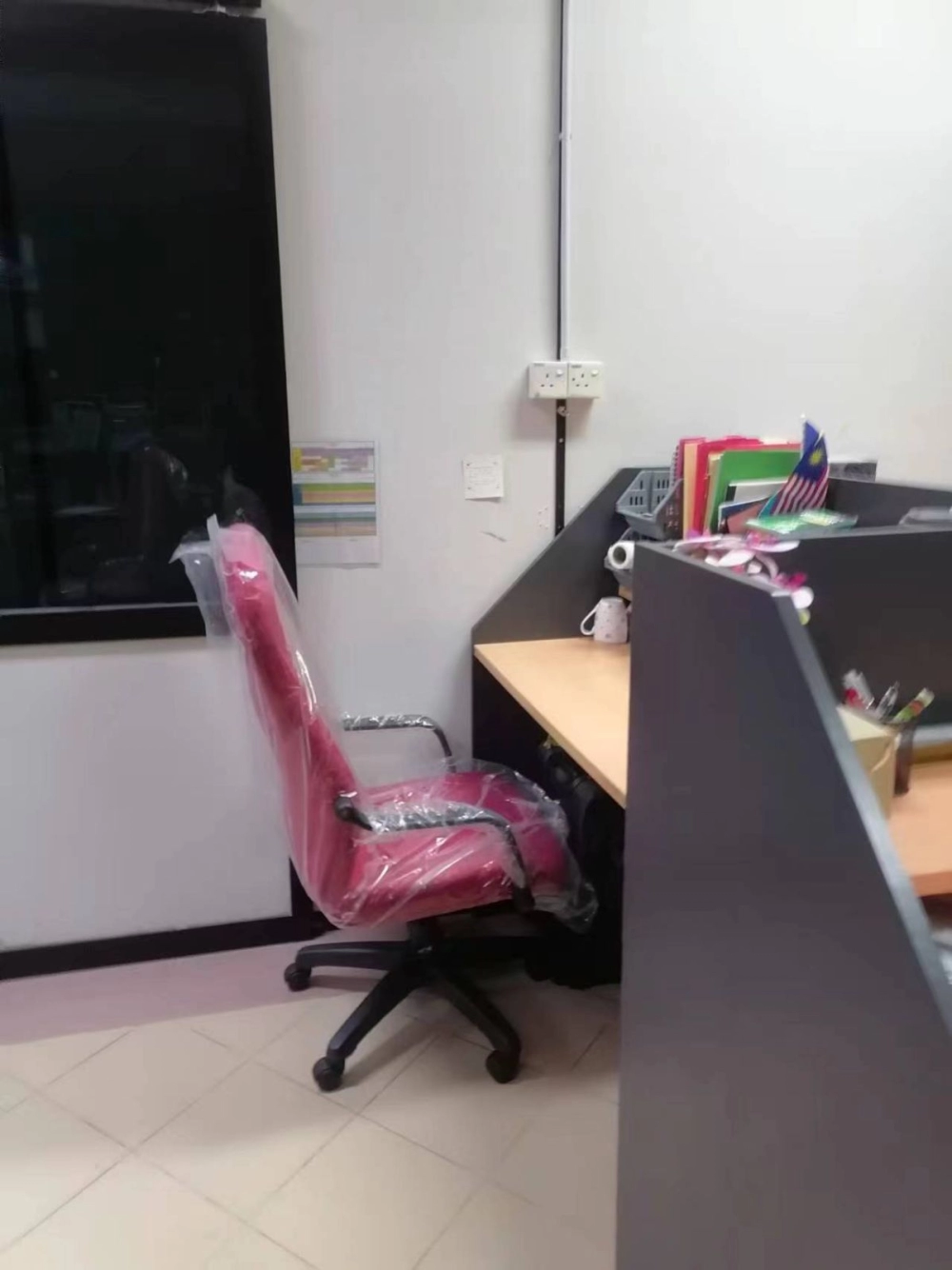 L Shape Executive Manager Office Table | Meja Guru Pejabat Bentuk L | Office Chair Medium Back | Kerusi Pejabat Beroda Cikgu | Modern 3 Seater Office Sofa | Office Furniture | Penang | KL | Perak | Kedah | Pahang | Perlis | Melaka | 