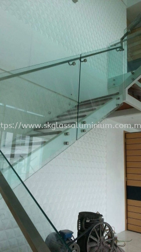 Staircase Glass at Rawang