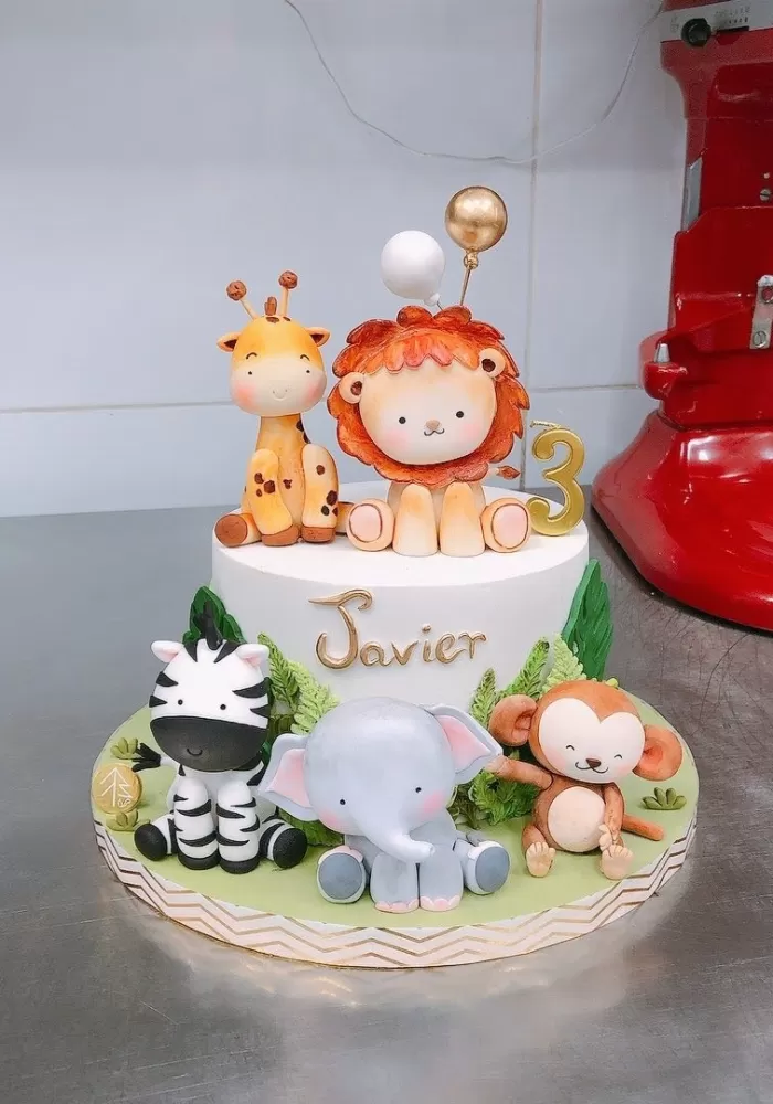 Safari Animal Cake