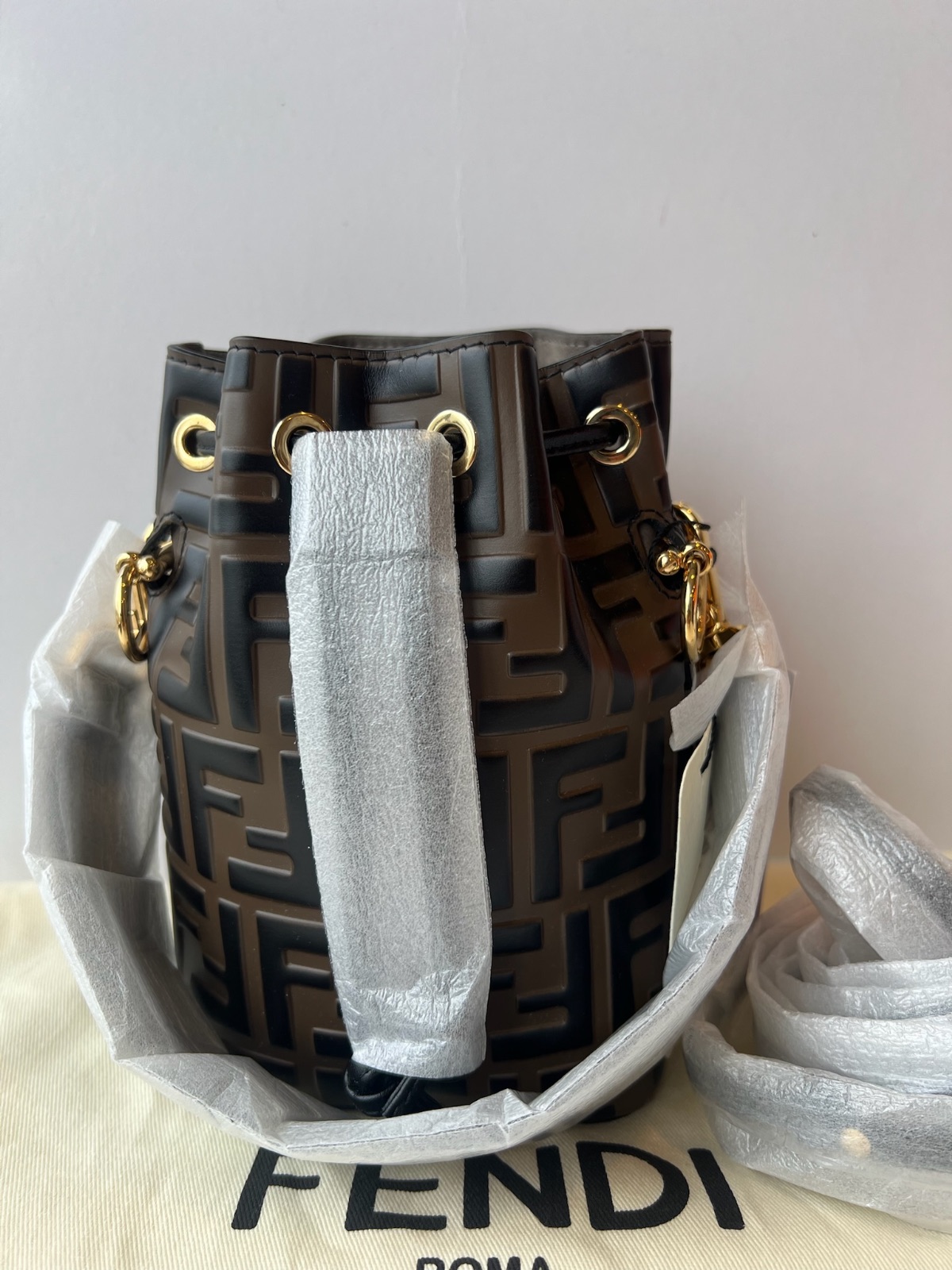 Preloved Unused Fendi Mon Tresori Bucket Bag S260723-05