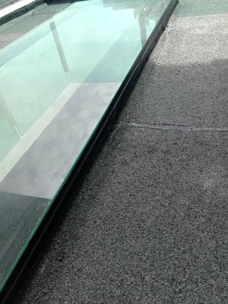 Fix skylight leakage