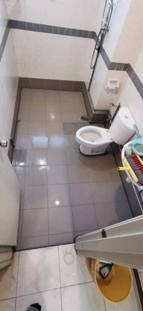 Fix Toilet leaking @ Malaysia, Selangor, Kuala Lumpur