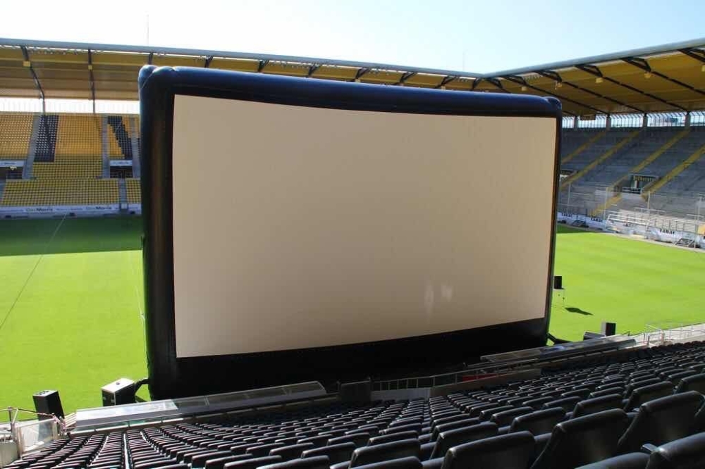 Projector Screen