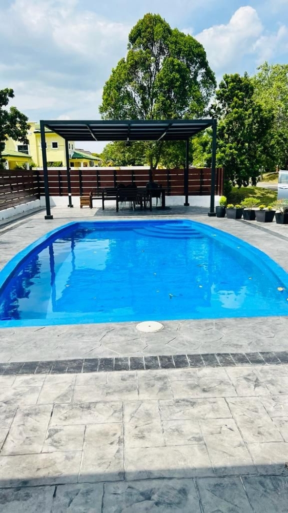 Swimming Pool Lining System