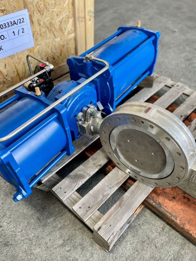 12'' Butterfly valve with single-acting actuator