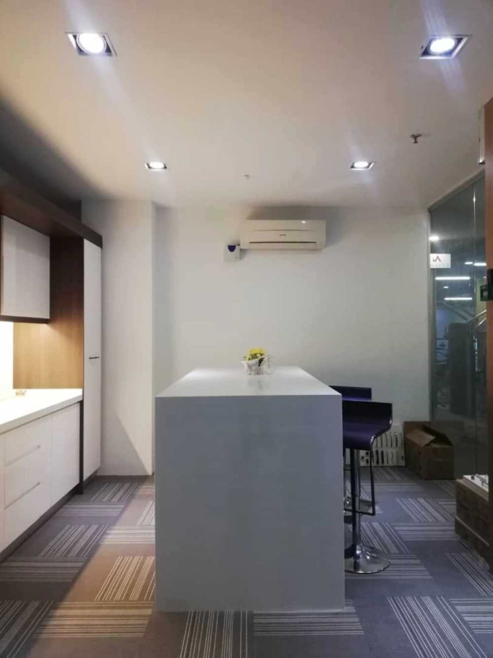 Custom made kitchen cabinet project