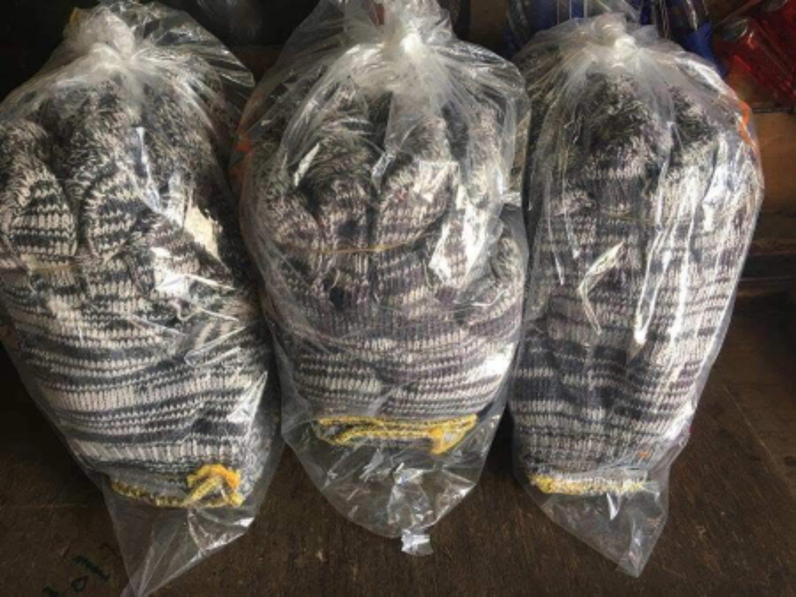 Supply Hand Glove E1200, B104, B105