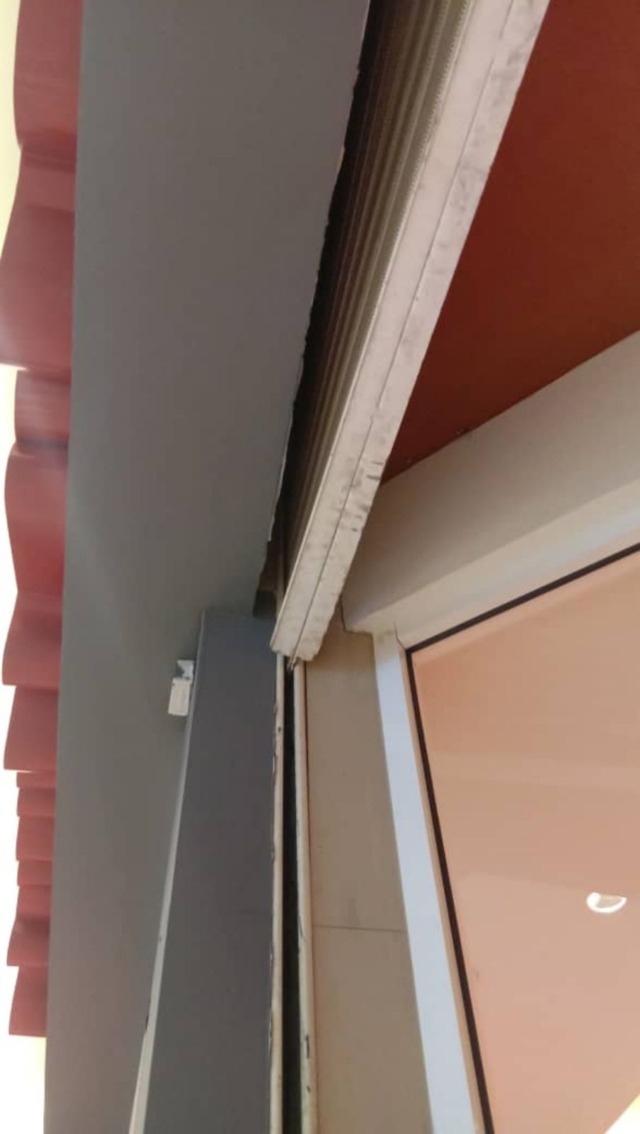 Repair roller shutter 