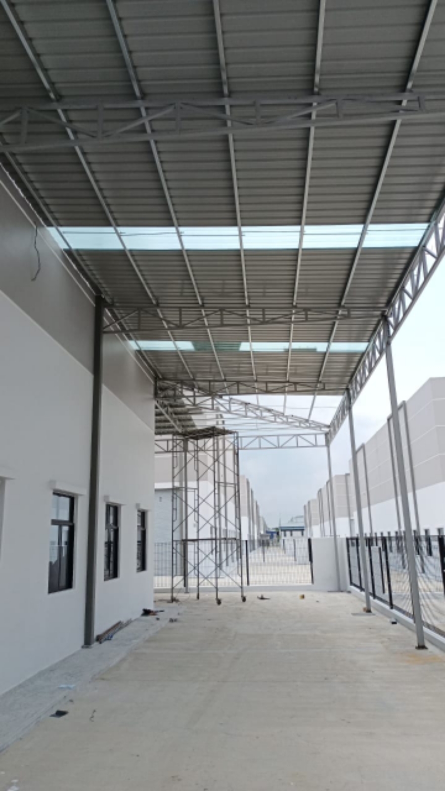 supply &amp; installation extended metal roofing awning
