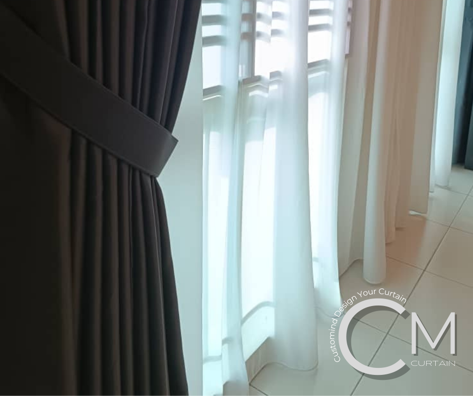 Double Layered Curtain