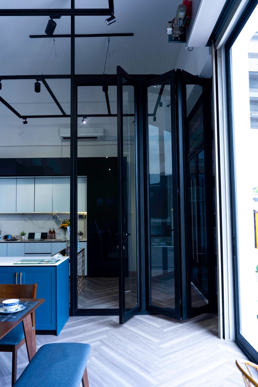 V Master Aluminium & Glass Trading (M) Sdn Bhd #30