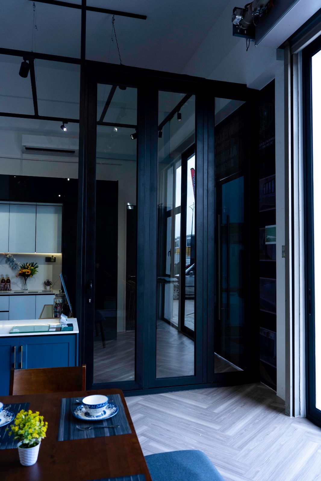 V Master Aluminium & Glass Trading (M) Sdn Bhd #24