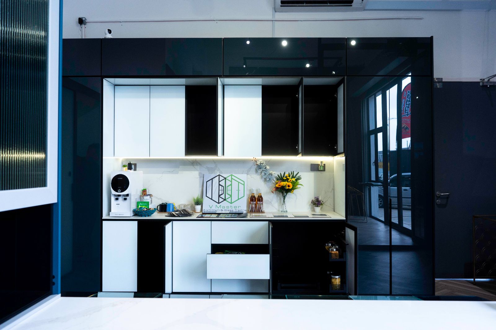 V Master Aluminium & Glass Trading (M) Sdn Bhd #27
