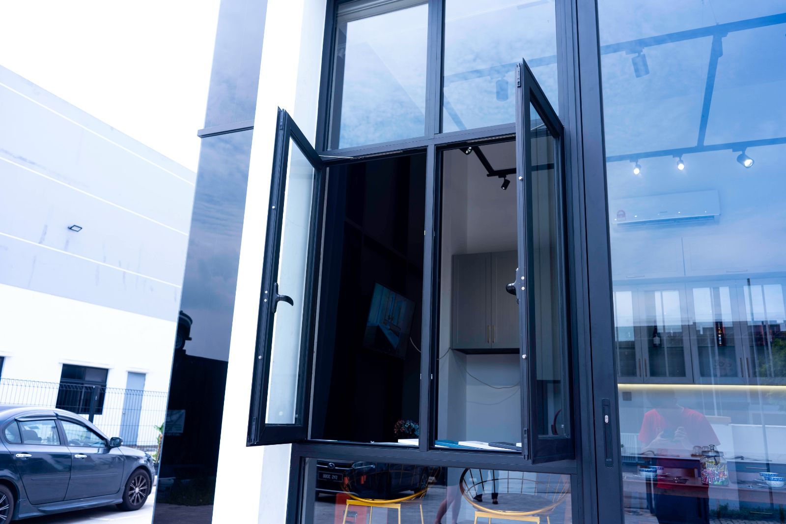 V Master Aluminium & Glass Trading (M) Sdn Bhd #13