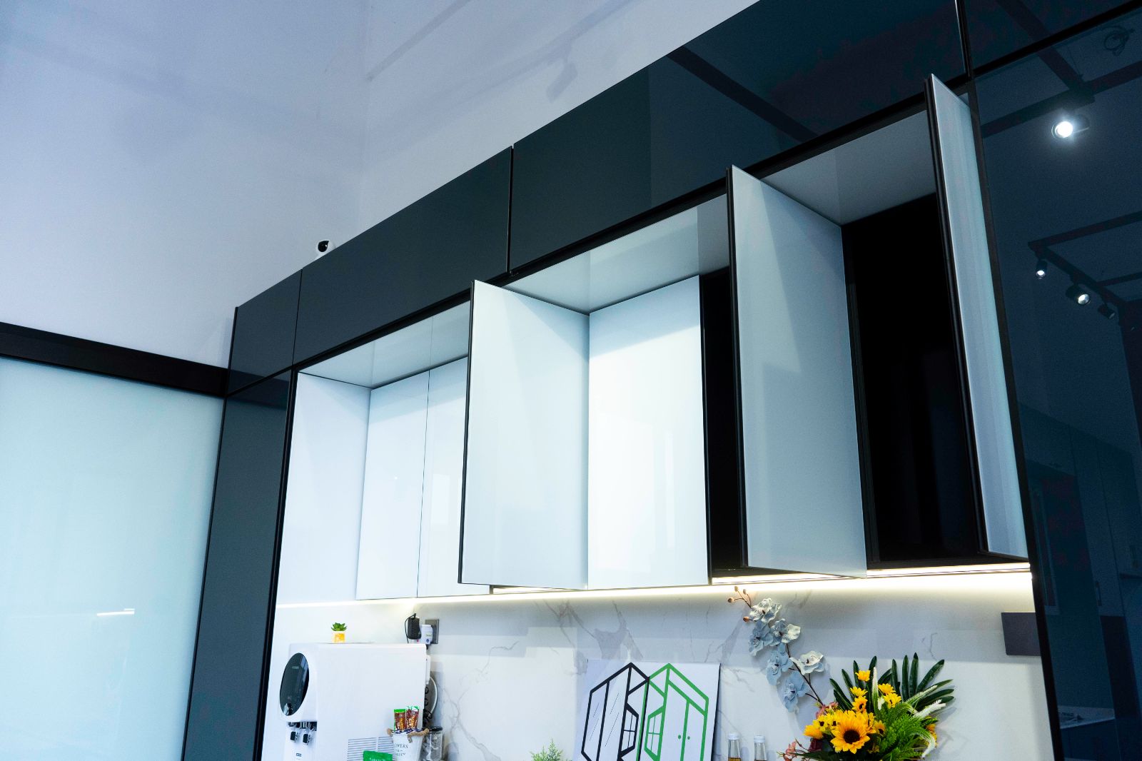 V Master Aluminium & Glass Trading (M) Sdn Bhd #24