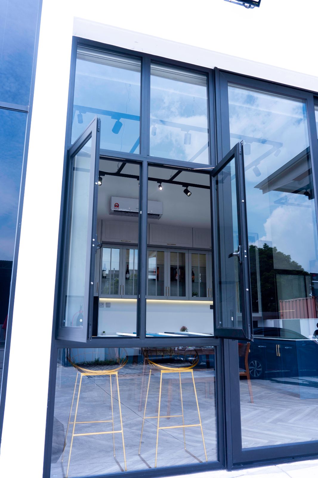 V Master Aluminium & Glass Trading (M) Sdn Bhd #11