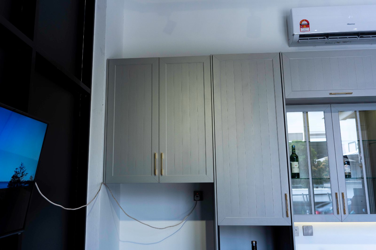 V Master Aluminium & Glass Trading (M) Sdn Bhd #8