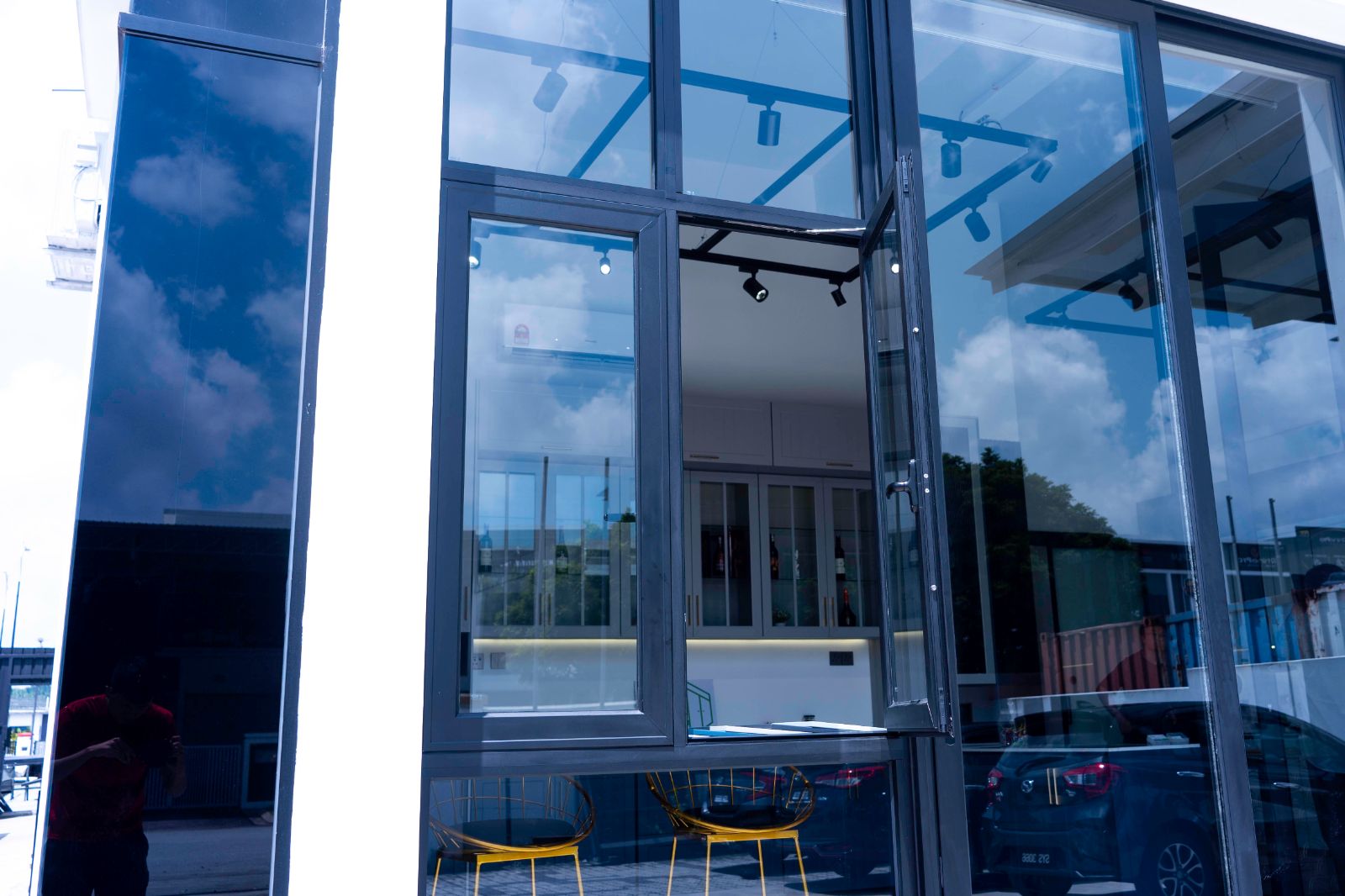V Master Aluminium & Glass Trading (M) Sdn Bhd #10