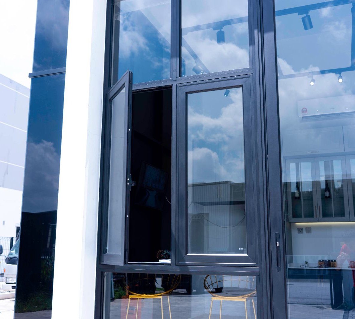 V Master Aluminium & Glass Trading (M) Sdn Bhd #13