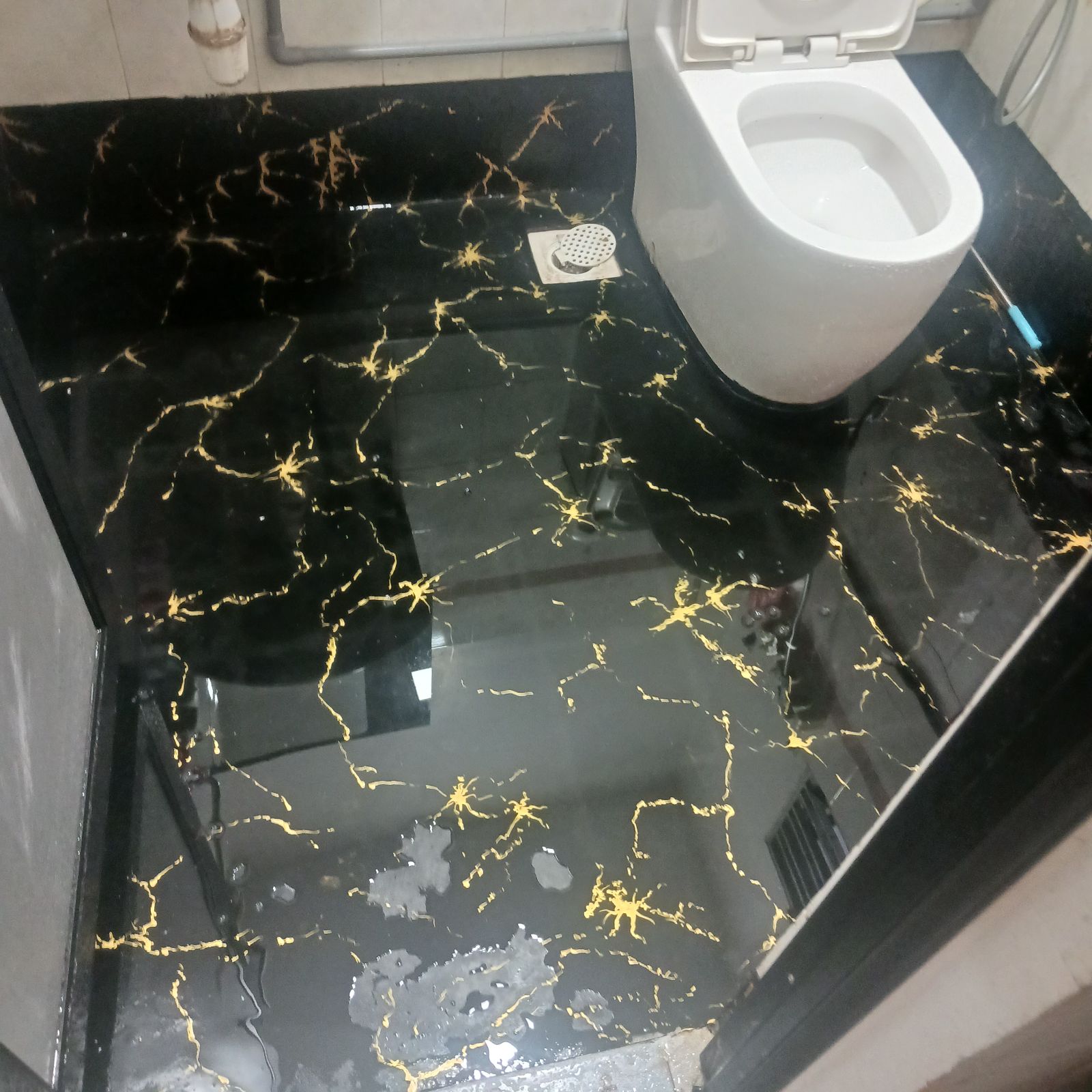 Toilet Floor Epoxy Resin Floor Including Waterproof Leakage 