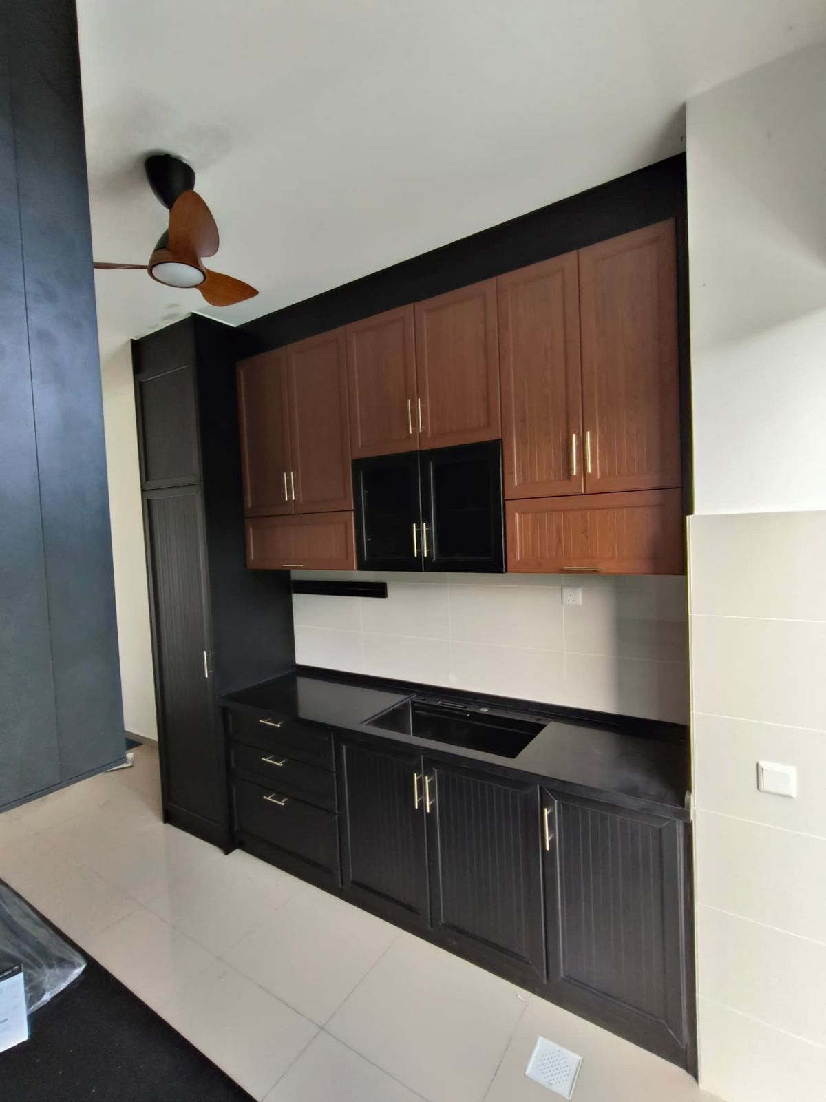Aluminum Kitchen Cabinet