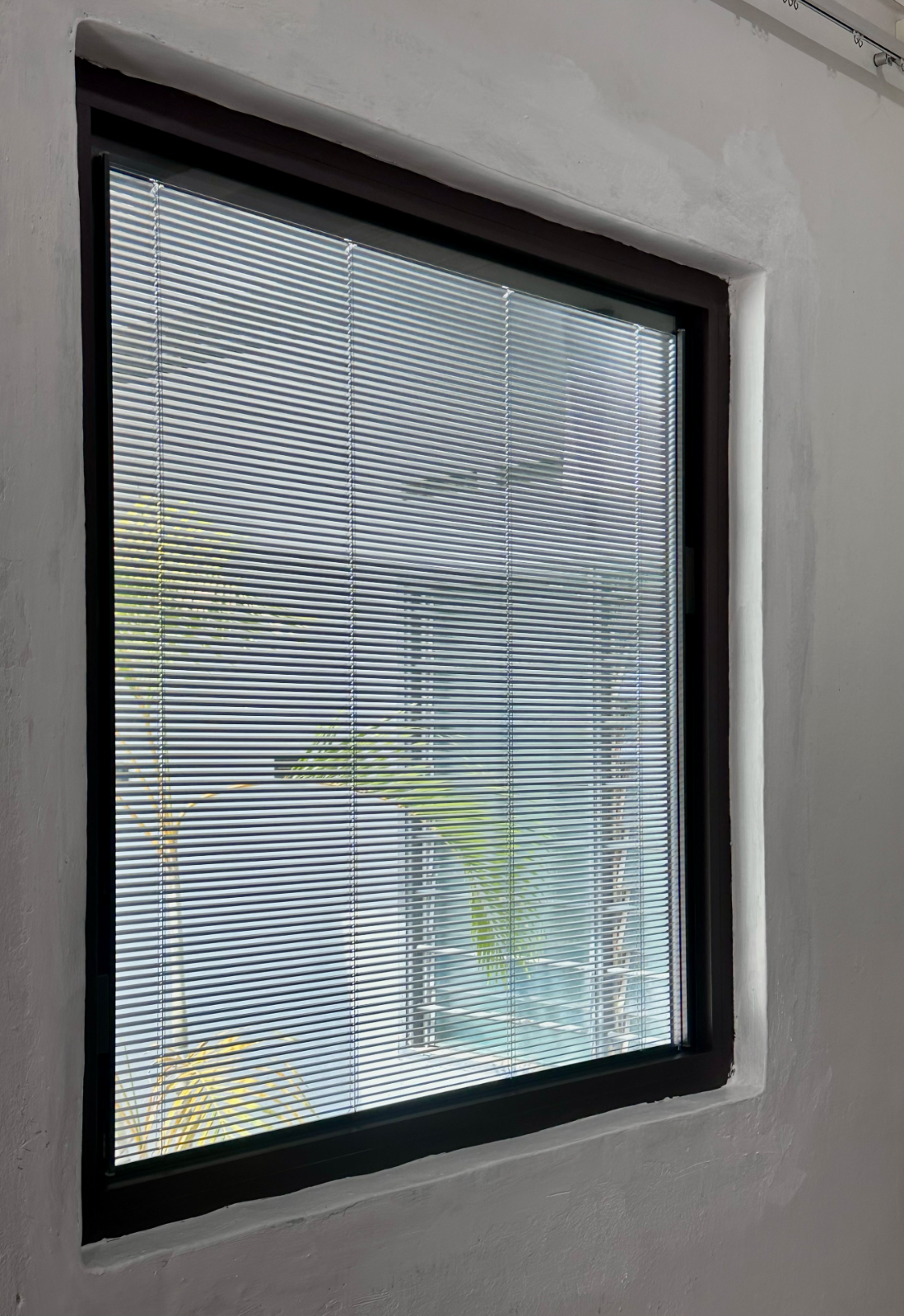 HX50 System Window - Fixed Panel With Built - In Louvers