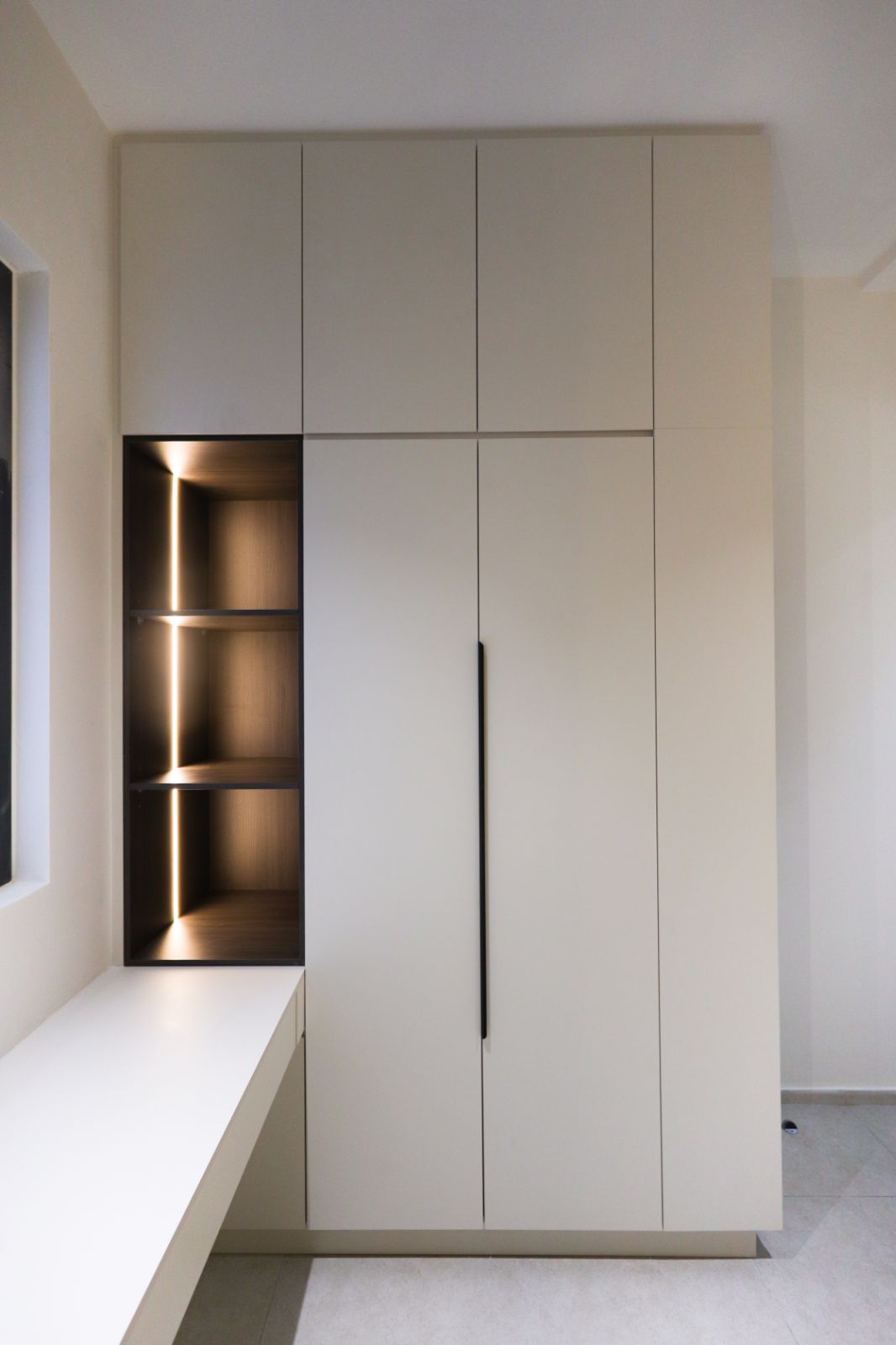 Minimalist Built-In Wardrobe With Display Shelf | Cabinetku Malaysia