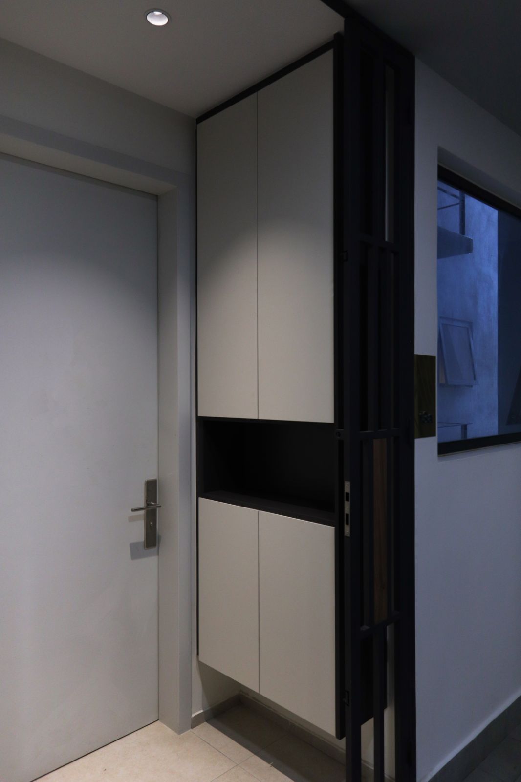 Modern Built-In Shoe Cabinet For Entrance Area | Cabinetku Malaysia