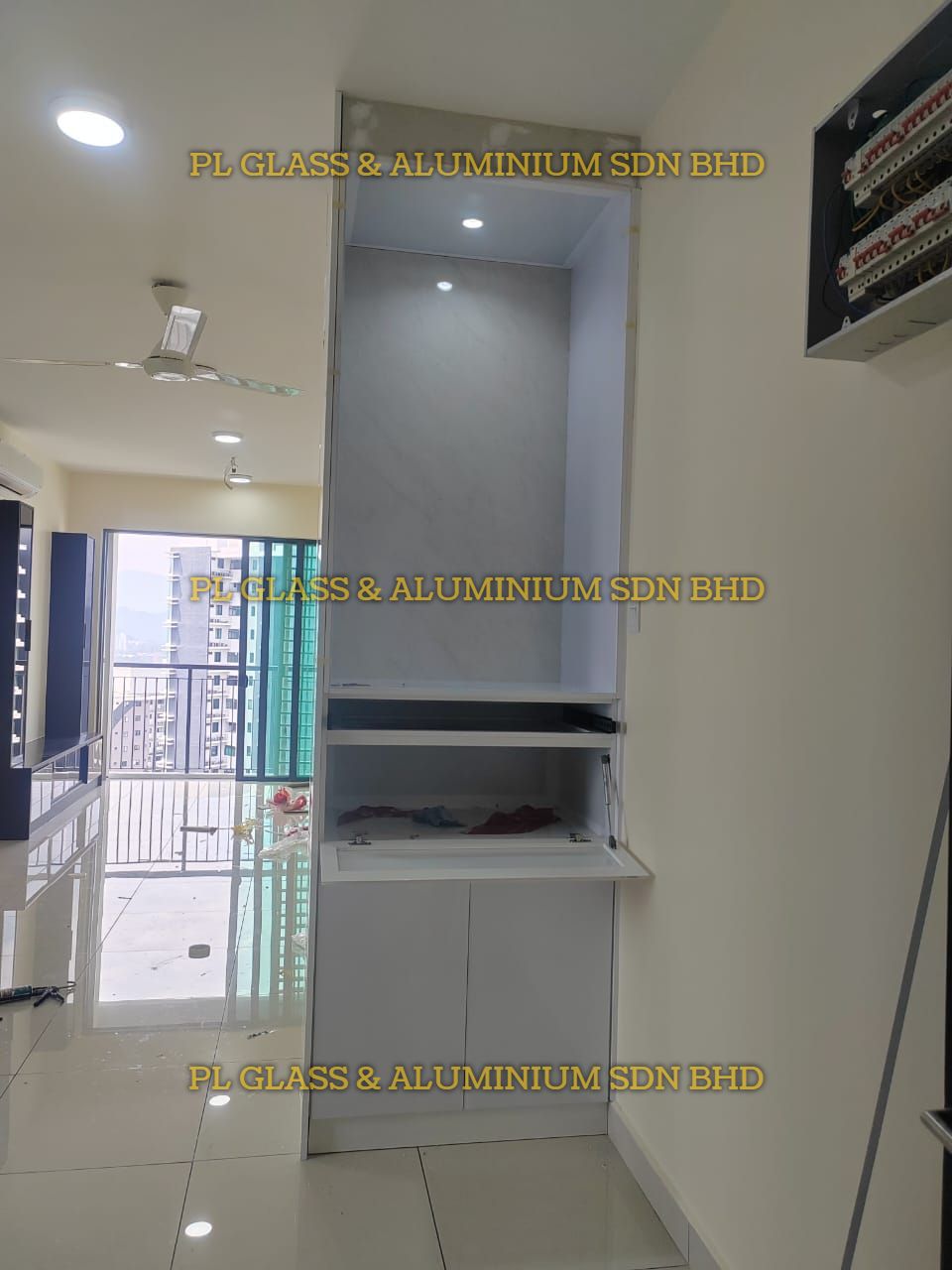 Aluminium Altar