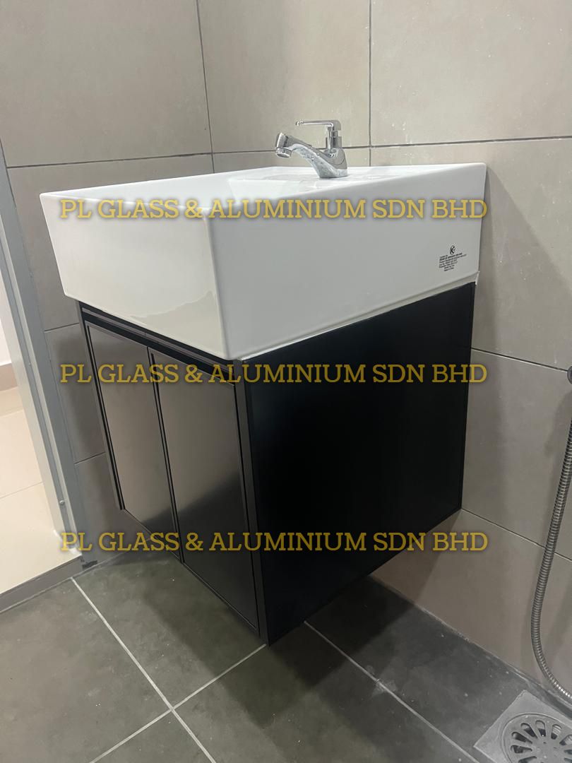 Aluminium Vanity & Glass Mirror